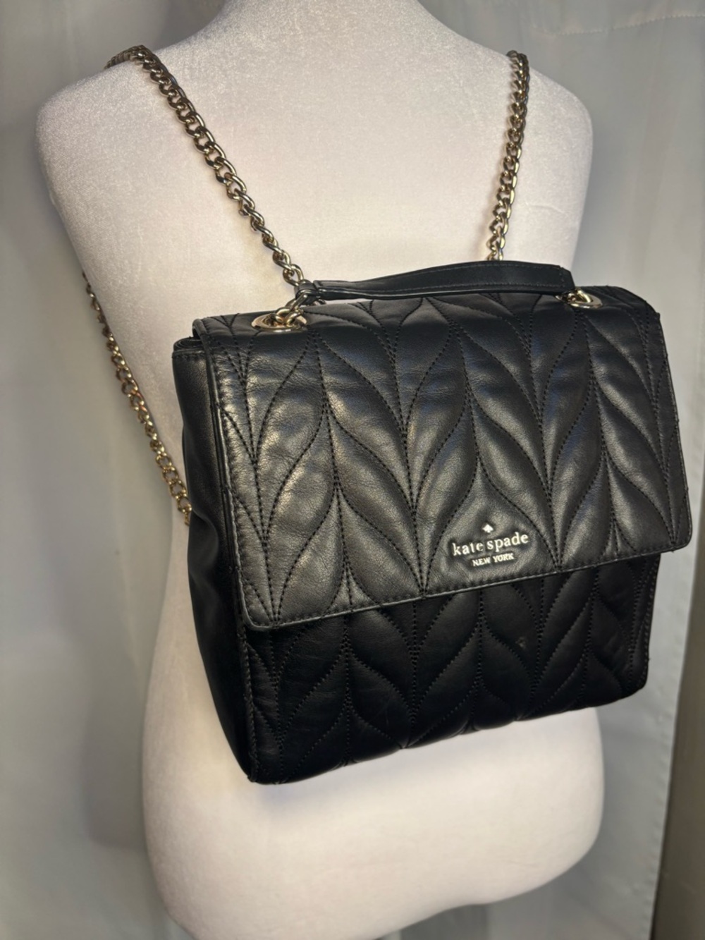Kate Spade Black Quilted Convertible Backpack Crossbody Gold Chain - Picture 3 of 9